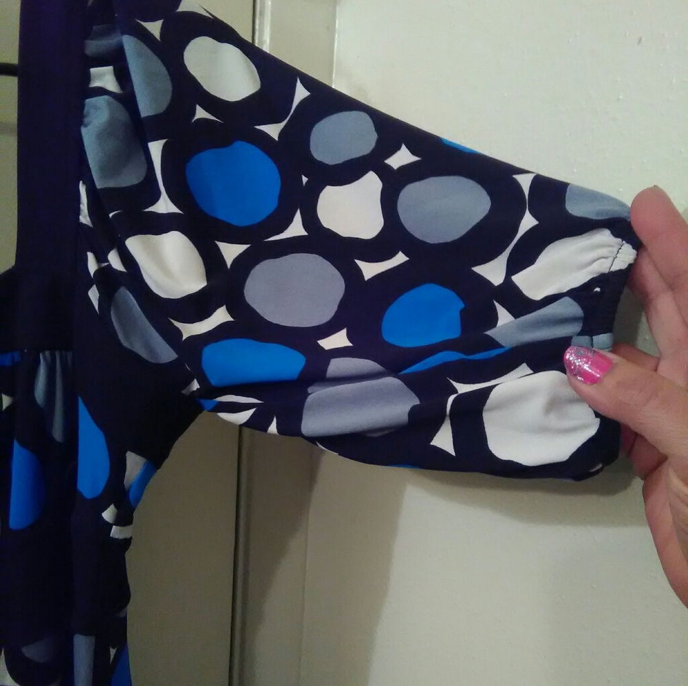 Dress - Picture 2 of 2